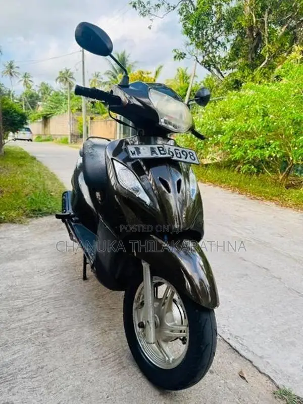 TVS Wego 110 2012