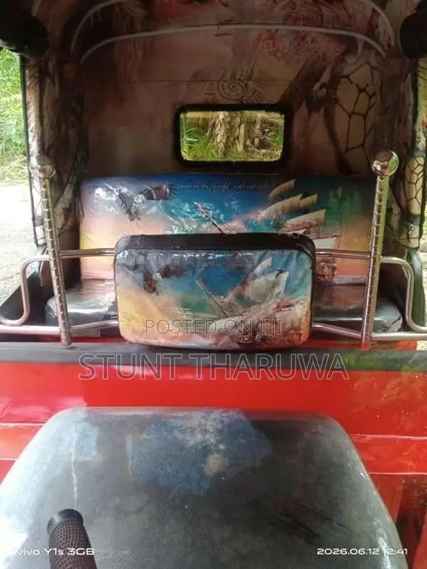 Bajaj RE 2006
