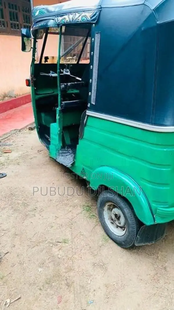 Bajaj RE 2007