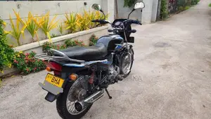 Bajaj CT100 2018