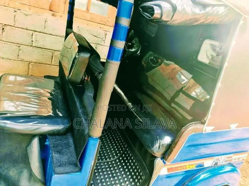 Bajaj RE 1997