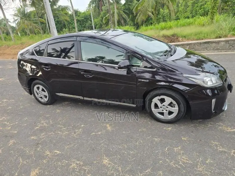 Toyota Prius 2015