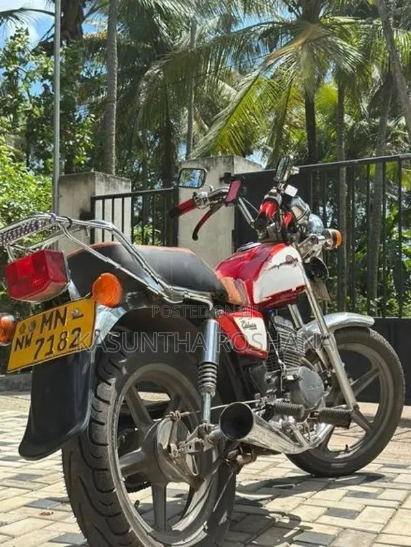 Honda CM Custom 2006