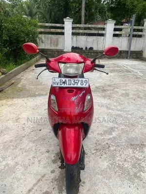 Bajaj Pleasure 2013