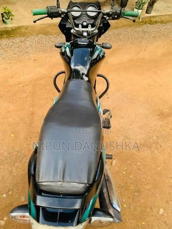 Bajaj Discover 2010