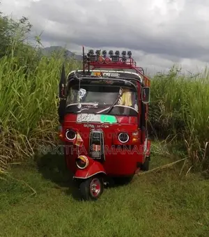 Bajaj RE 2011