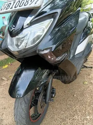 Suzuki Burgman 2019