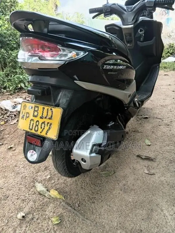 Suzuki Burgman 2019