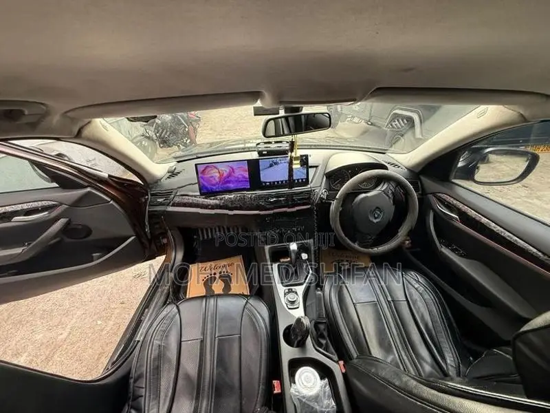 BMW X1 2011