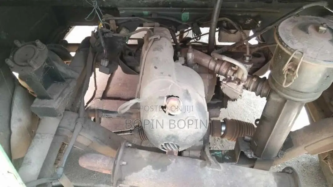 Bajaj RE 2010