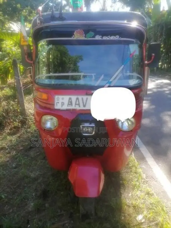 Bajaj RE 205cc 2015