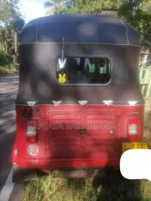 Bajaj RE 205cc 2015