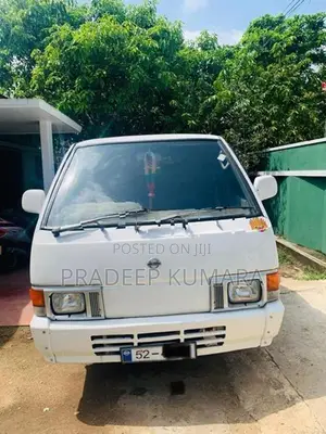 Nissan Vanette 1988