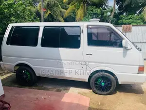 Nissan Vanette 1988