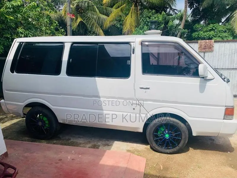 Nissan Vanette 1988