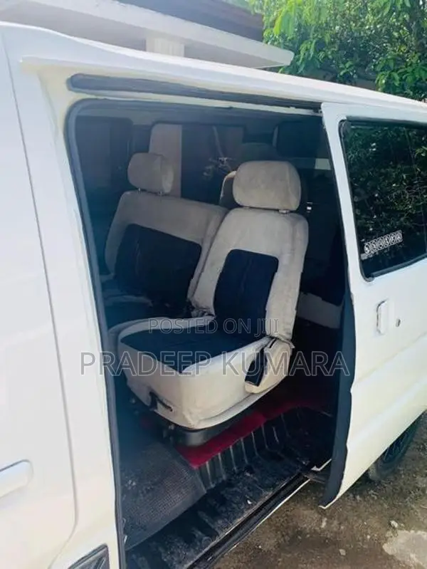 Nissan Vanette 1988
