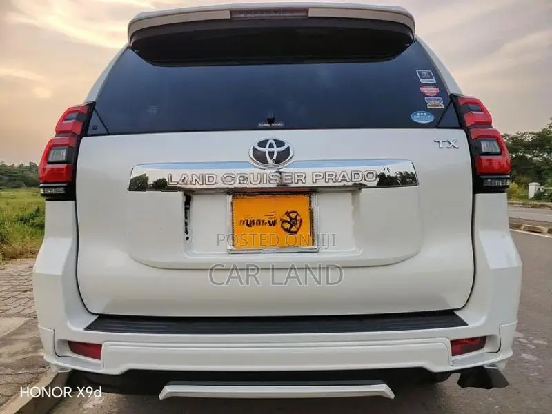 Toyota Land Cruiser Prado CBD 1st owner 2018