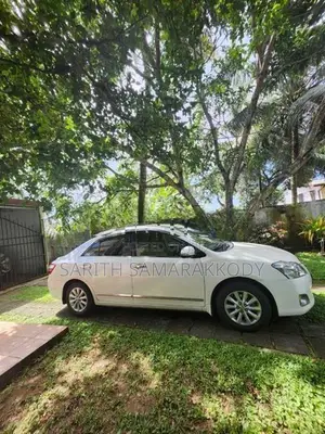 Toyota Premio G Superior 2013