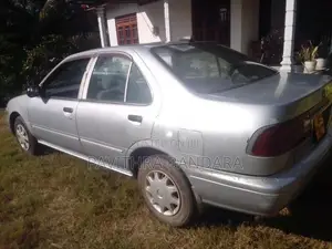 Nissan Sunny 1998