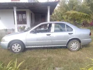 Nissan Sunny 1998