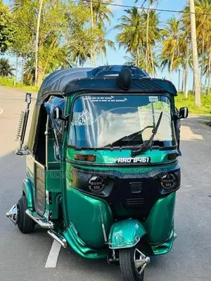Bajaj RE 2014