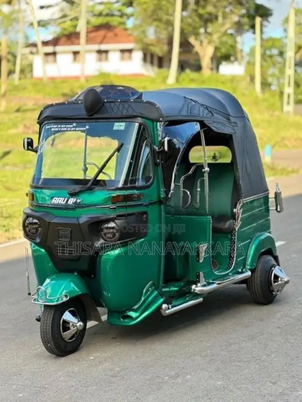 Bajaj RE 2014