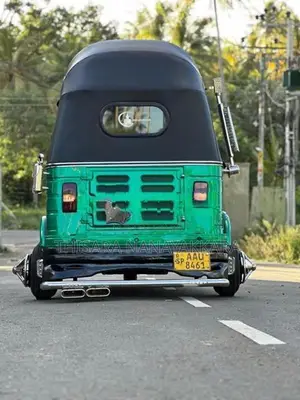 Bajaj RE 2014
