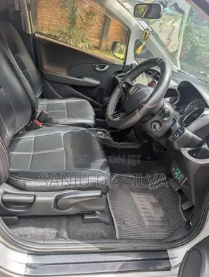 Honda Fit Shuttle GP2 2013