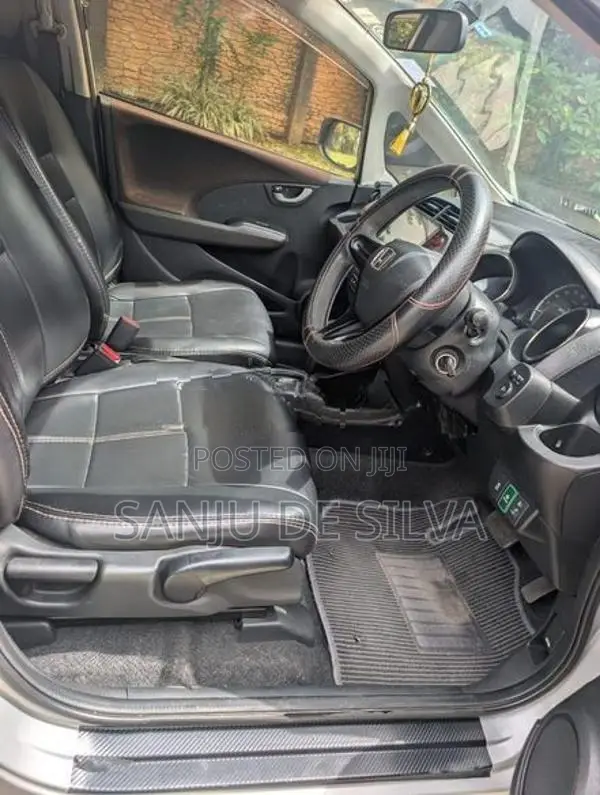 Honda Fit Shuttle GP2 2013