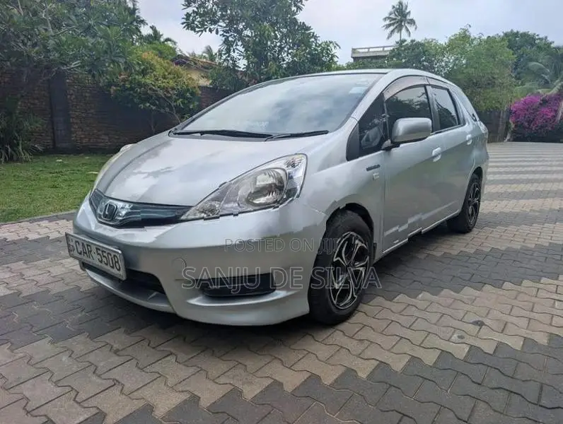 Honda Fit Shuttle GP2 2013