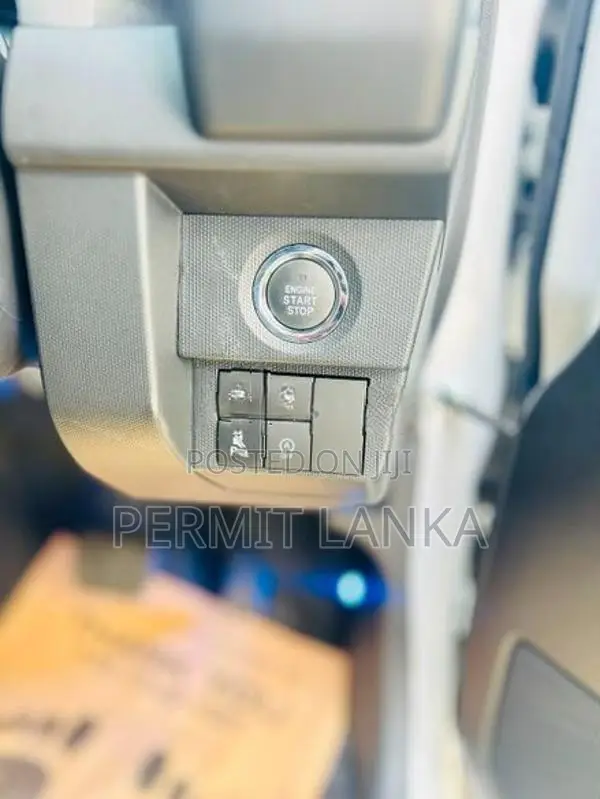 Daihatsu Taft G Chrome 2025