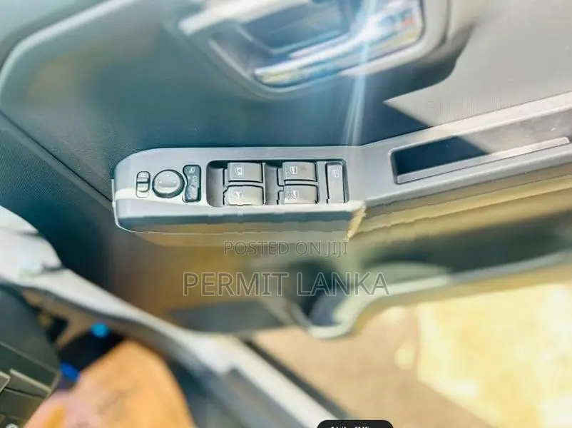 Daihatsu Taft G Chrome 2025