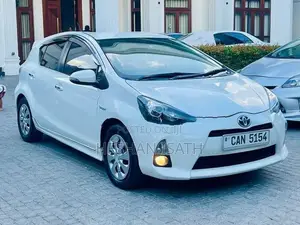 Toyota Aqua 2013