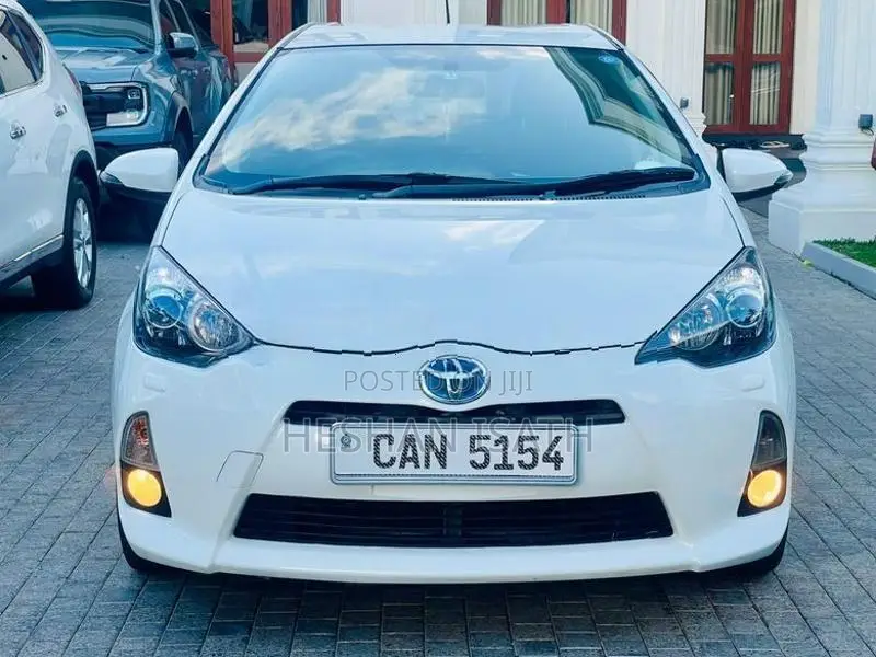 Toyota Aqua 2013