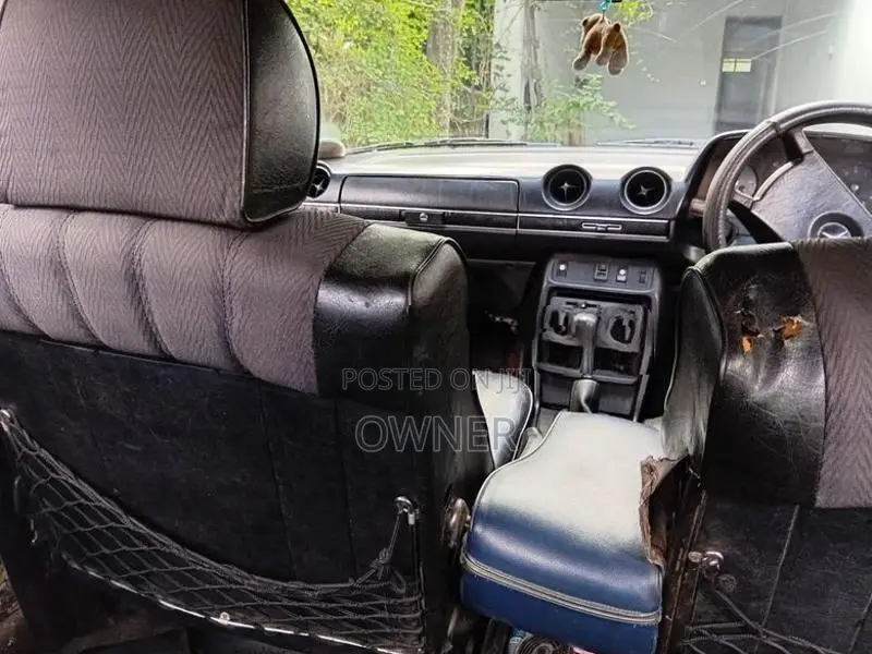 Mercedes Benz W123 200D 1980