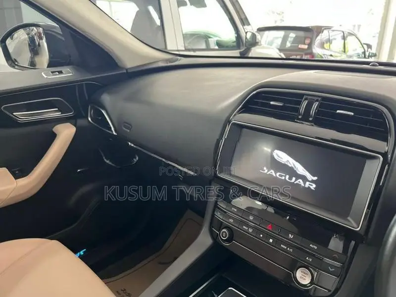 Jaguar F-Pace Highest Spec25t 2019