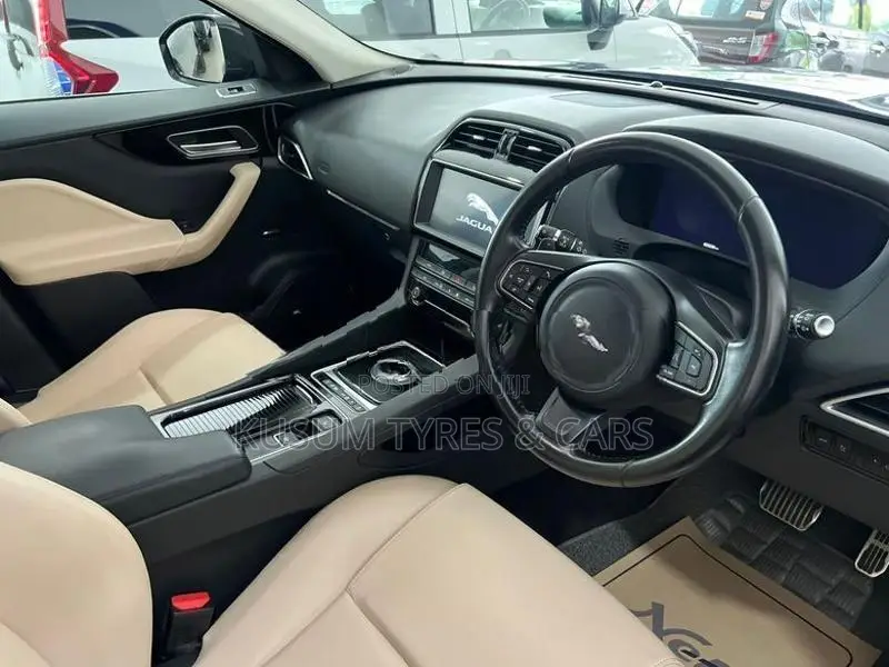 Jaguar F-Pace Highest Spec25t 2019
