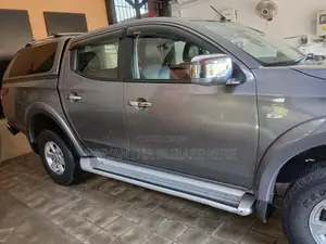 Mitsubishi L200 2016