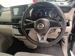 Nissan Roox 2024