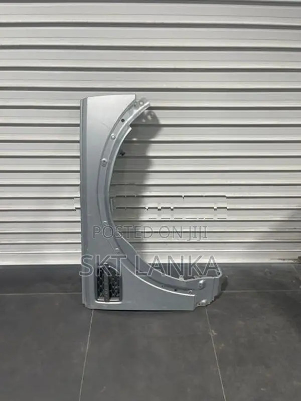 Genuine Discovery 4 2015 Driver Fender Wing - Silver Vogue Sport