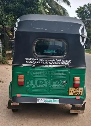 Bajaj RE 2004