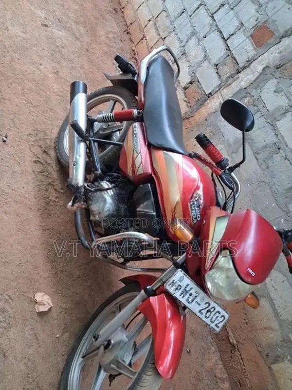 Hero HF Deluxe 2011