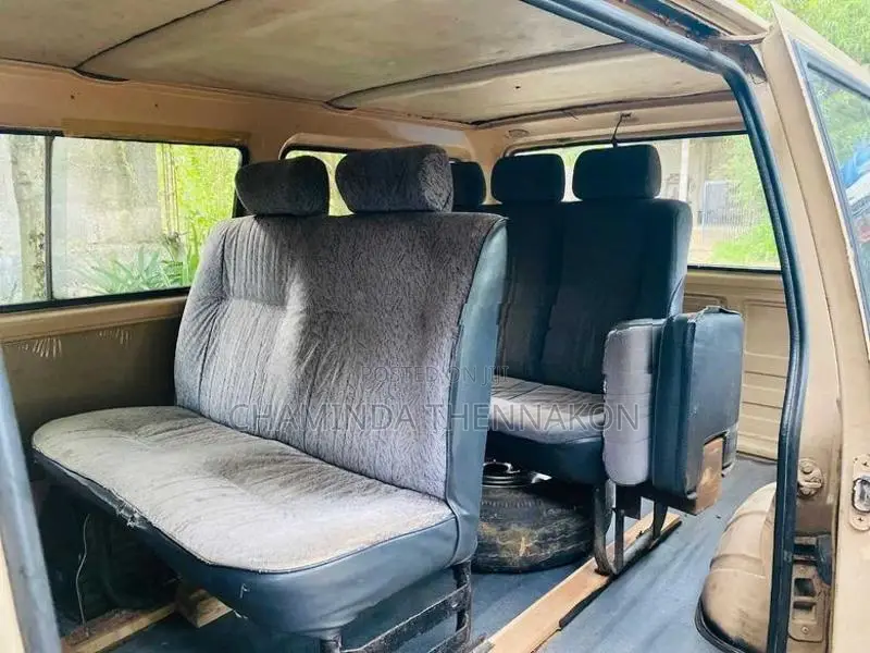 Mitsubishi Delica L300 1982