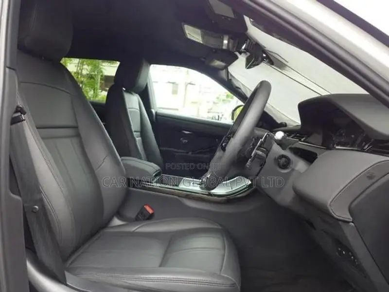 Land Rover Range Evoque S P300e PHEV 2025