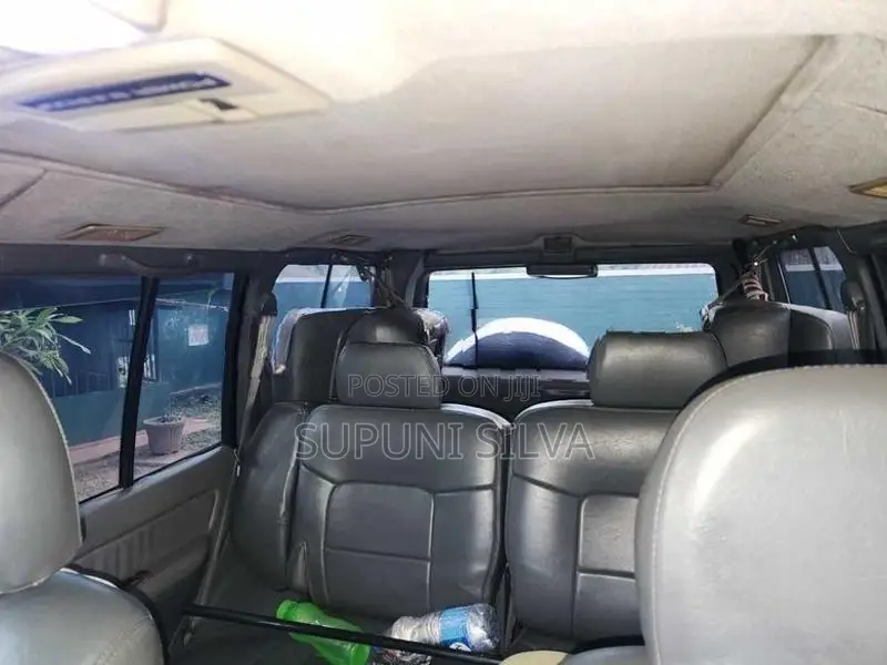 Mitsubishi Montero 2000