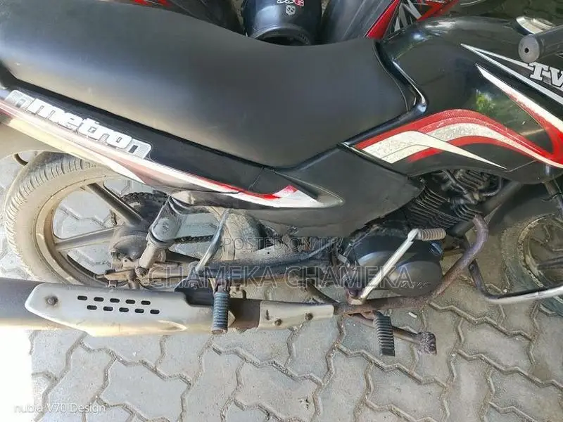TVS Metro 2015