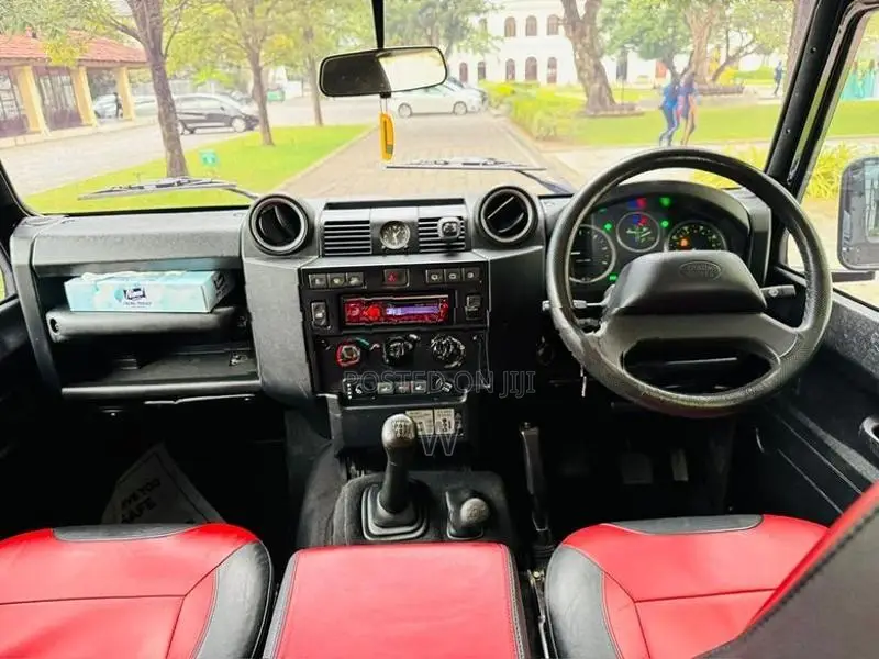 Land Rover Defender Puma 110 2.2Di 1ST 2016