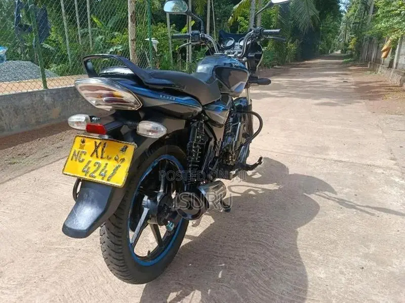 Bajaj Discover 2012