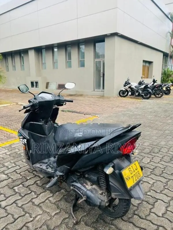 Yamaha Ray ZR 2k19 2019