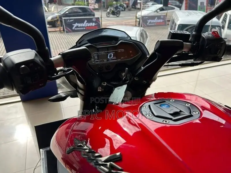 Bajaj Pulsar NS200 2026